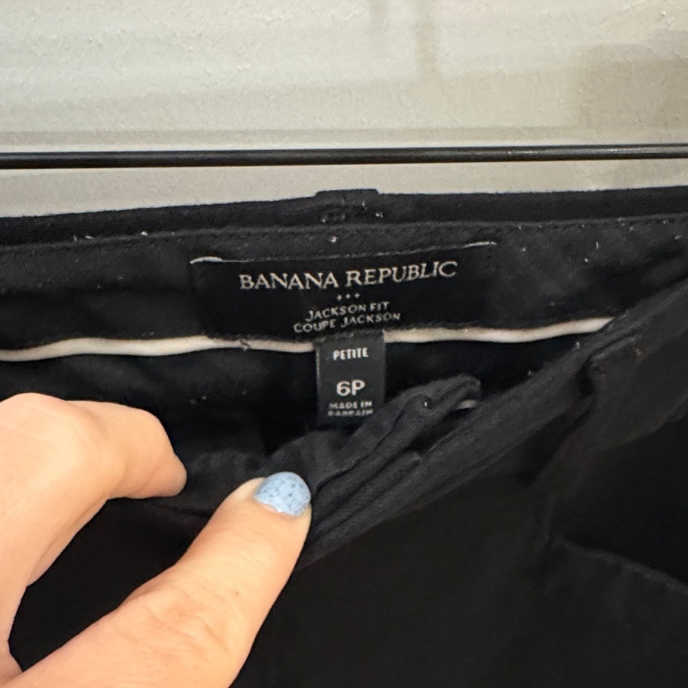 Banana Republic Black Ankle Pants

Size 6P (Petite) - Picture 3 of 8